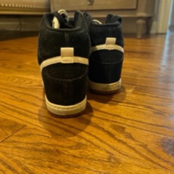 Nike black and white wedge high top sneaker - Picture 3 of 5